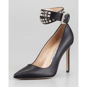 Manolo Blahnik Belta pump / black leather studded ankle stiletto / made in Italy